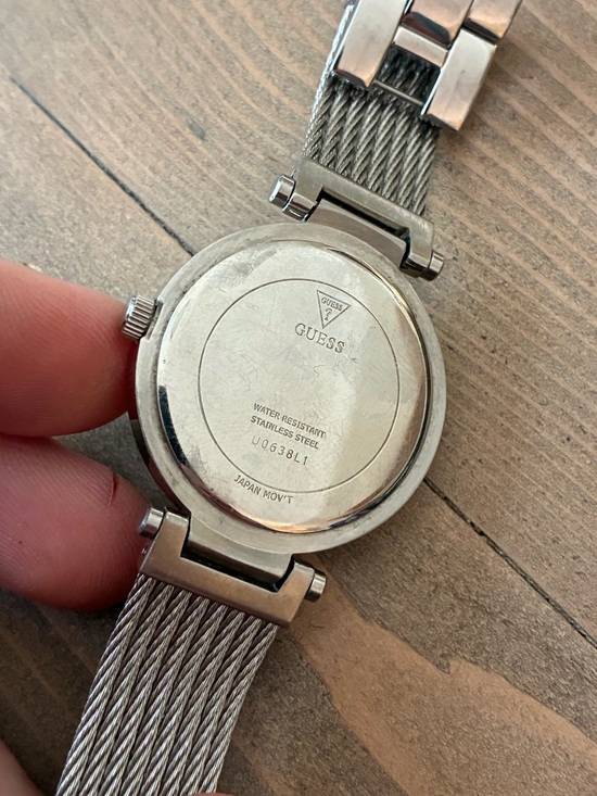 GUESS Silver Crystal-Accent Mesh Bracelet Watch main image 5
